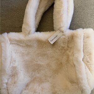 Francesca's Collections Cream Faux Fur Tote